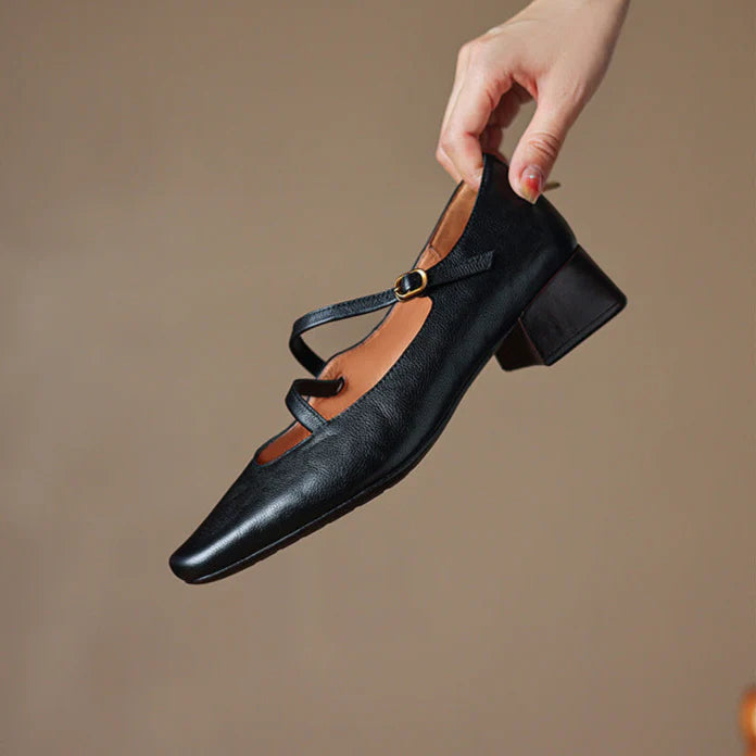 Scarpe con Tacco in Vera Pelle - Eleganza Classica con un Tocco Moderno