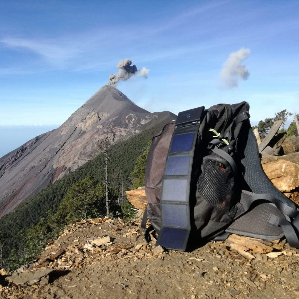 Ultra-Compacte Draagbare Zonne-Energie Powerbank – Opvouwbaar, Lichtgewicht en Universeel Opladen