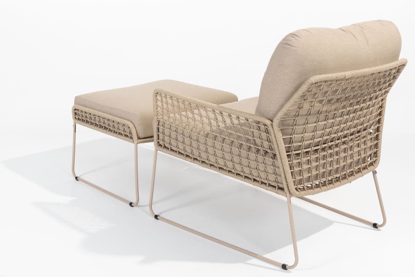 Albano Lounge Stoel – Zandkleurig Rope en RVS Frame – Inclusief Kussens