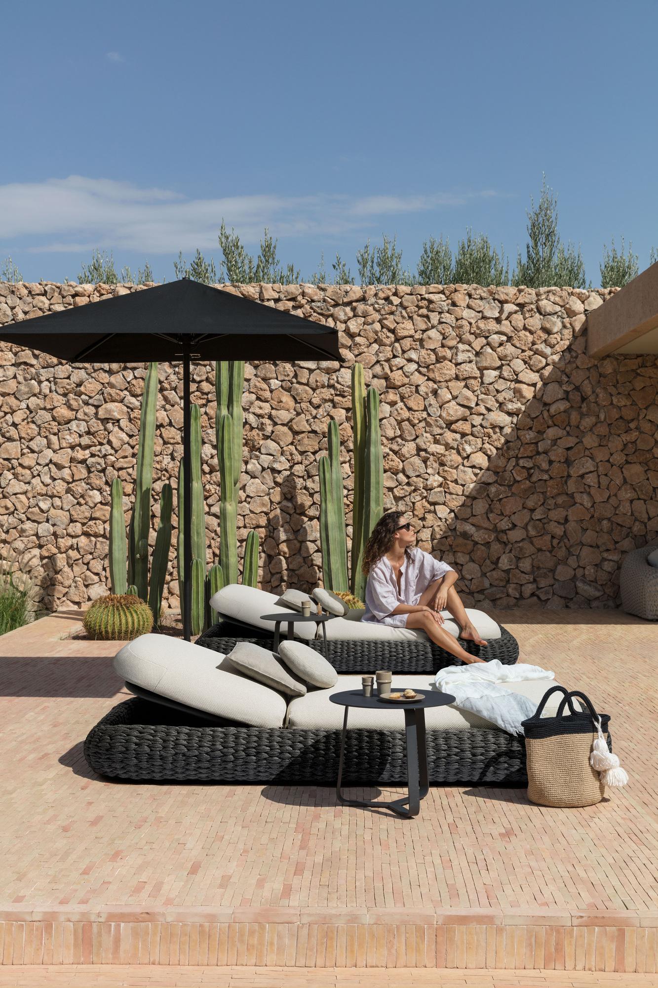 Loungestoel Kobo Antraciet – Elegante Lounger voor Binnen en Buiten