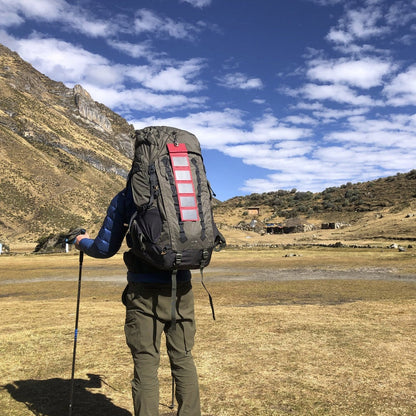 Ultra-Compacte Draagbare Zonne-Energie Powerbank – Opvouwbaar, Lichtgewicht en Universeel Opladen